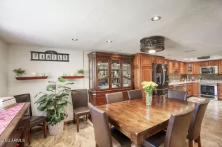 Photo #6: 6384889 Listing 