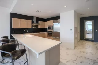 Photo #1: 6384908 Listing 