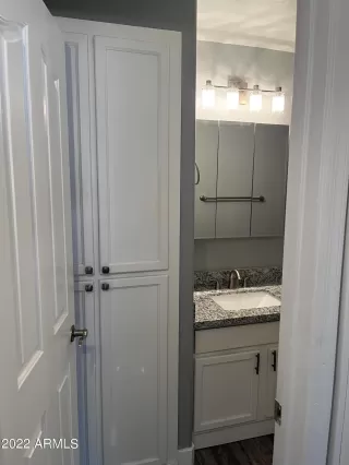 Photo #6: 6384910 Listing