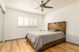 Photo #6: 6384946 Listing