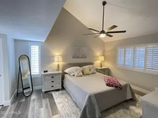 Photo #6: 6384989 Listing