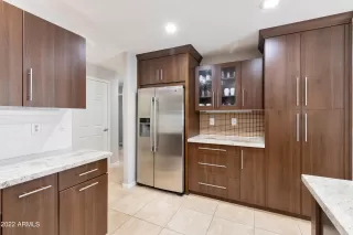 Photo #3: 6385057 Listing