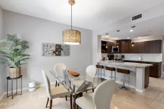 Photo #4: 6385057 Listing