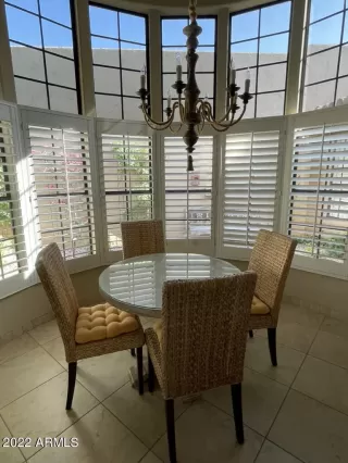 Photo #5: 6385128 Listing