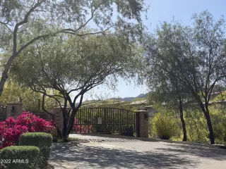 Photo #6: 6385163 Listing