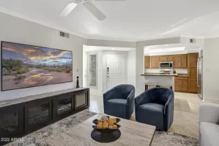 Photo #2: 6385167 Listing 