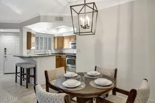 Photo #4: 6385167 Listing 