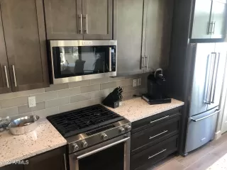 Photo #3: 6385260 Listing