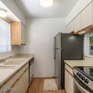 Photo #4: 6385272 Listing