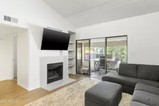 Photo #2: 6385374 Listing 