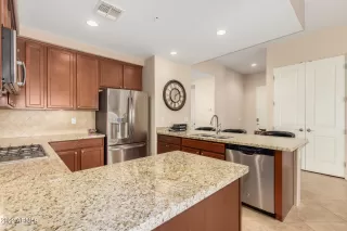 Photo #3: 6385409 Listing 