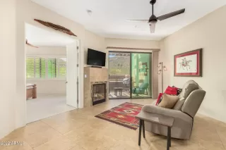 Photo #5: 6385409 Listing 