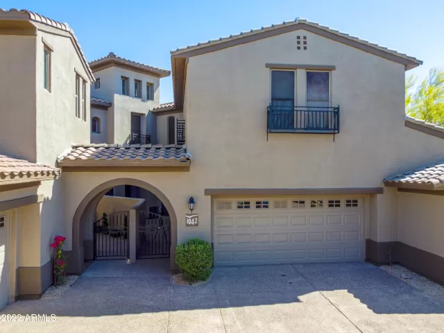 MLS: 6385690 Condo For Sale