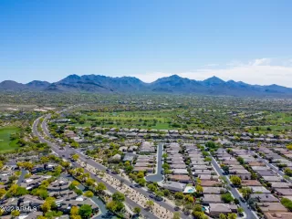 Photo #6: 6385690 Listing