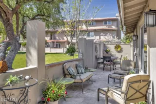 Photo #5: 6385777 Listing