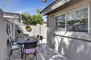 Photo #6: 6385777 Listing