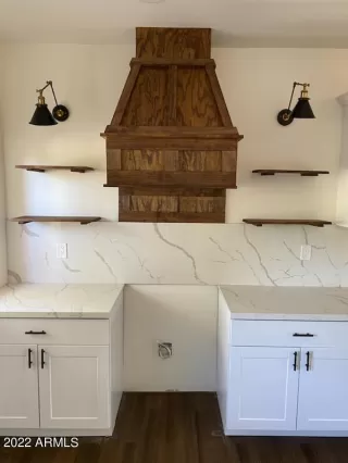 Photo #3: 6386119 Listing