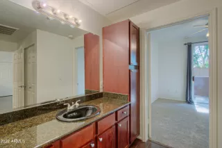 Photo #2: 6386196 Listing