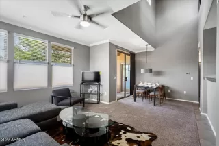 Photo #4: 6386286 Listing