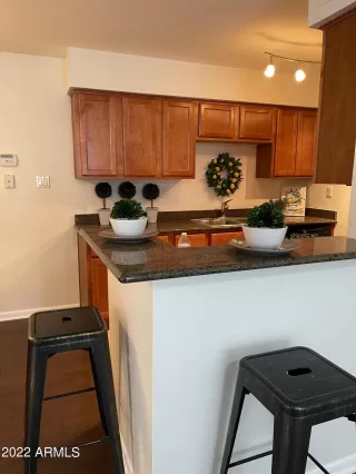 Photo #6: 6386408 Listing