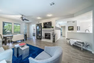 Photo #6: 6386424 Listing 