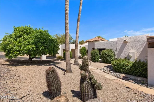 MLS: 6386541 Condo For Sale