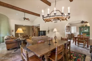 Photo #5: 6386541 Listing