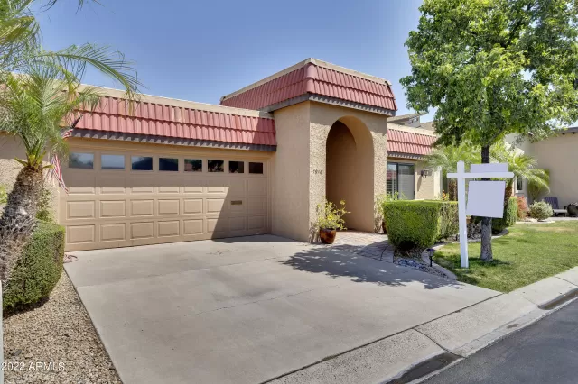 MLS: 6386578 Condo For Sale