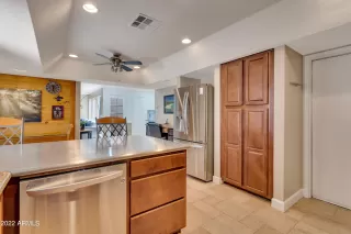 Photo #6: 6386578 Listing 