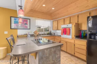 Photo #6: 6386944 Listing 