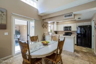 Photo #2: 6386948 Listing 