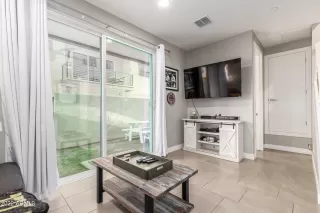 Photo #1: 6387025 Listing 