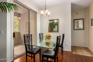 Photo #4: 6387555 Listing