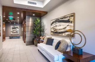 Photo #6: 6387571 Listing