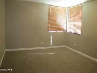 Photo #4: 6387718 Listing