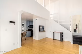 Photo #3: 6387839 Listing