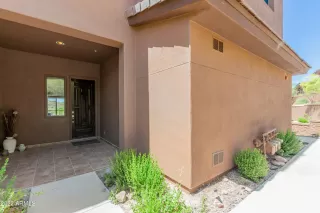 Photo #4: 6387877 Listing