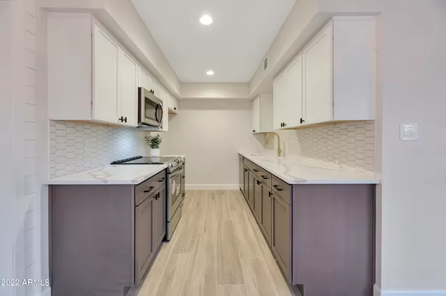 MLS: 6388037 Condo For Sale