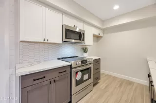 Photo #1: 6388037 Listing