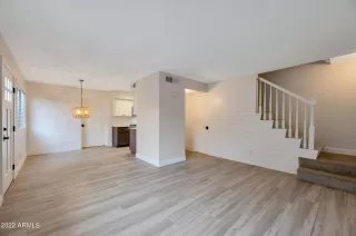 Photo #3: 6388037 Listing