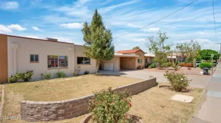 Photo #2: 6388272 Listing
