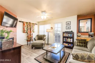 Photo #6: 6388451 Listing 