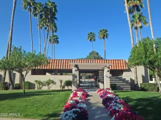 Photo #5: 6388656 Listing