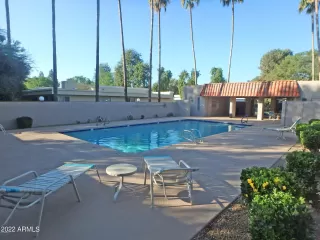 Photo #6: 6388656 Listing