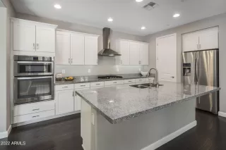 Photo #1: 6388660 Listing