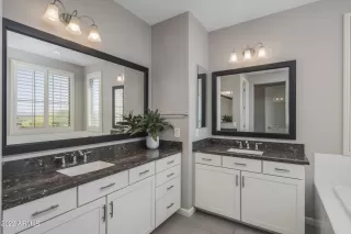 Photo #3: 6388660 Listing