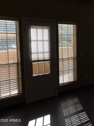 Photo #6: 6388932 Listing