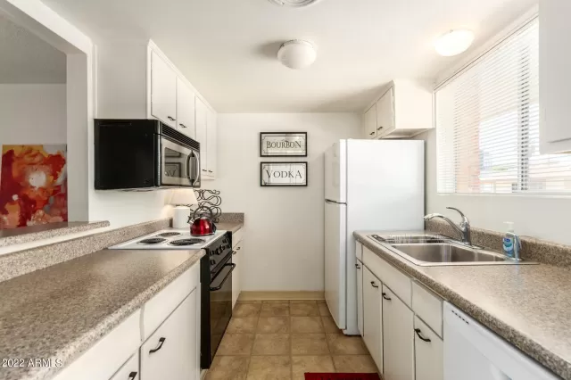 MLS: 6389127 Condo For Sale