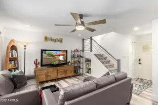 Photo #4: 6389281 Listing