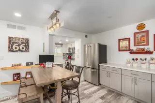 Photo #5: 6389281 Listing